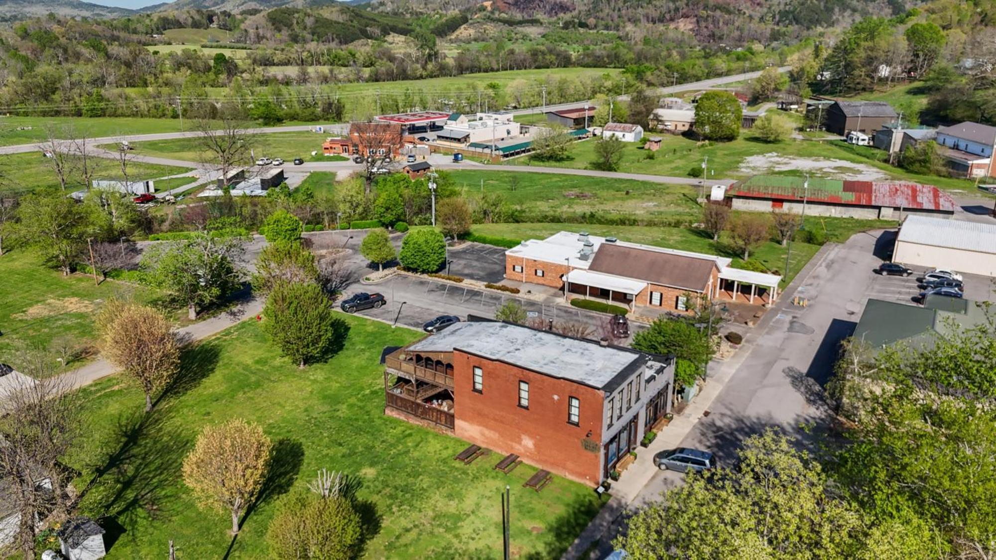 The Tellico Plains Inn And Event Venue ภายนอก รูปภาพ