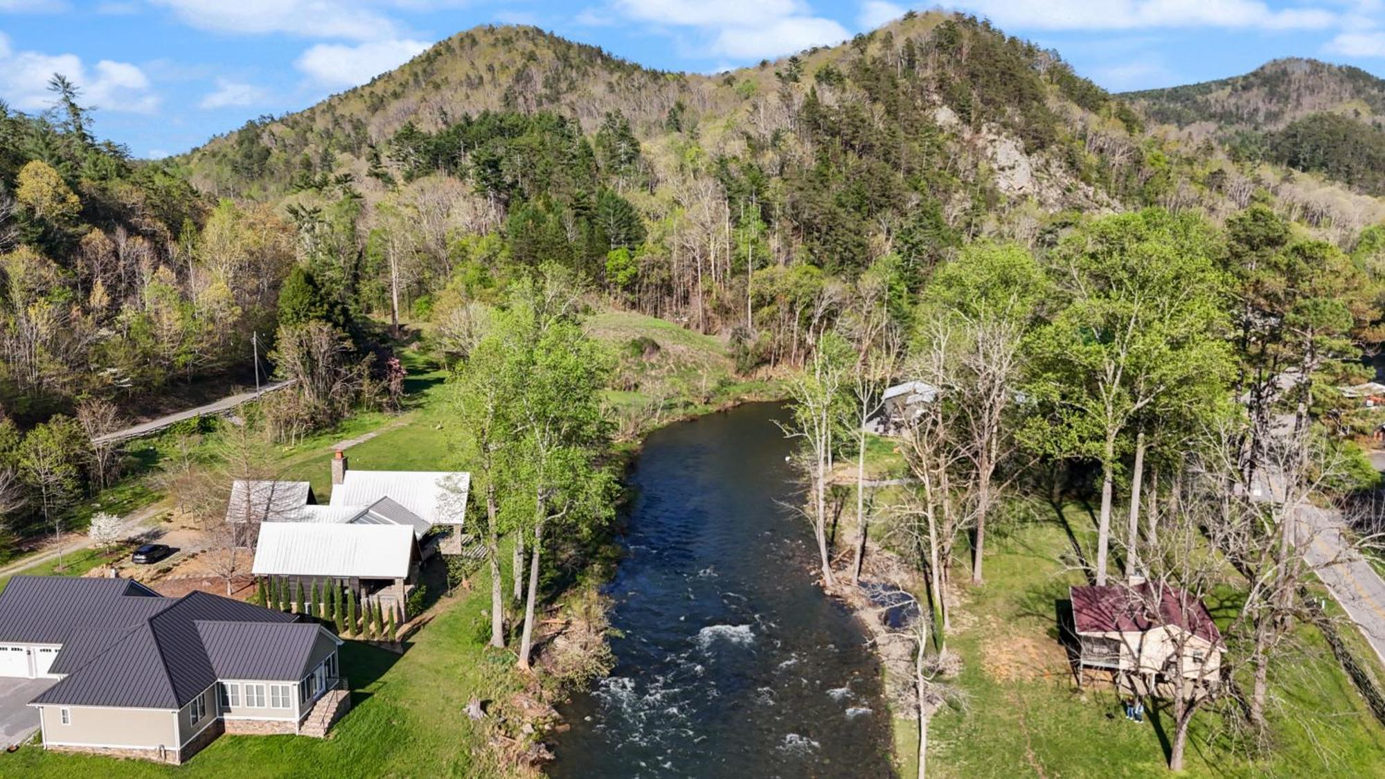 The Tellico Plains Inn And Event Venue ภายนอก รูปภาพ